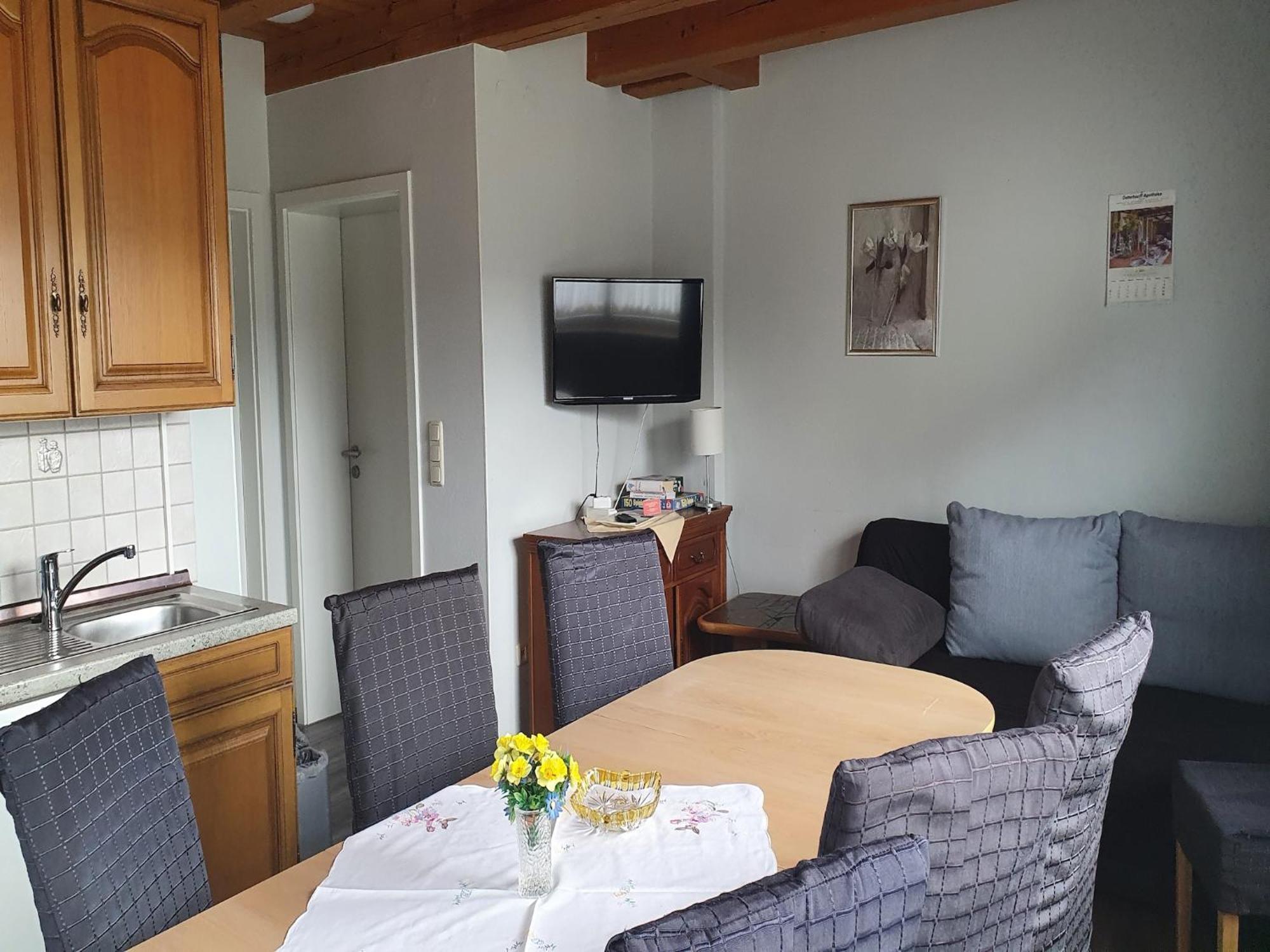 Large Detached Holiday Home In Hesse With Private Garden And Terrace Homberg  Exterior photo